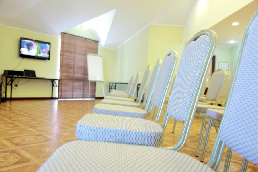 Hotel Knyazhyi Dvir Knyazhichi  Zewnętrze zdjęcie
